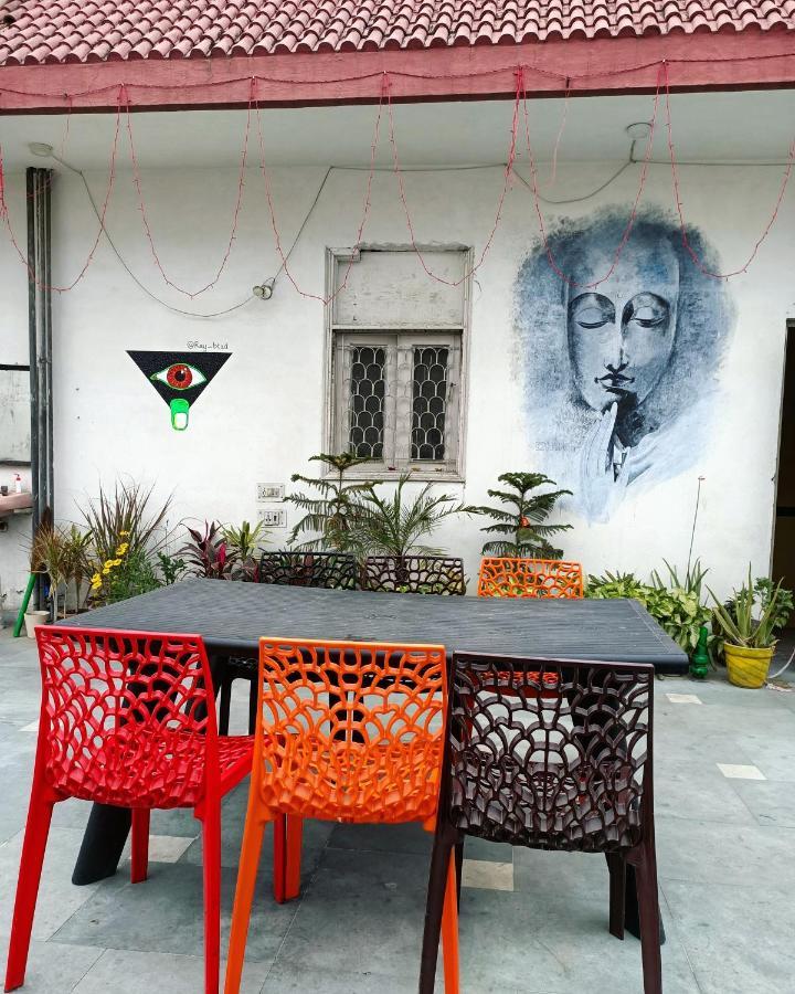 The Desire Hostel New Delhi Exterior photo